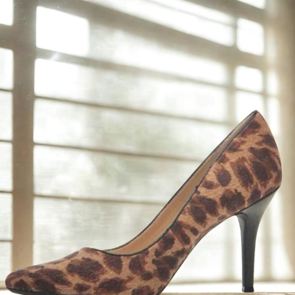 New THE LIMITED Tatum Leopard Pumps